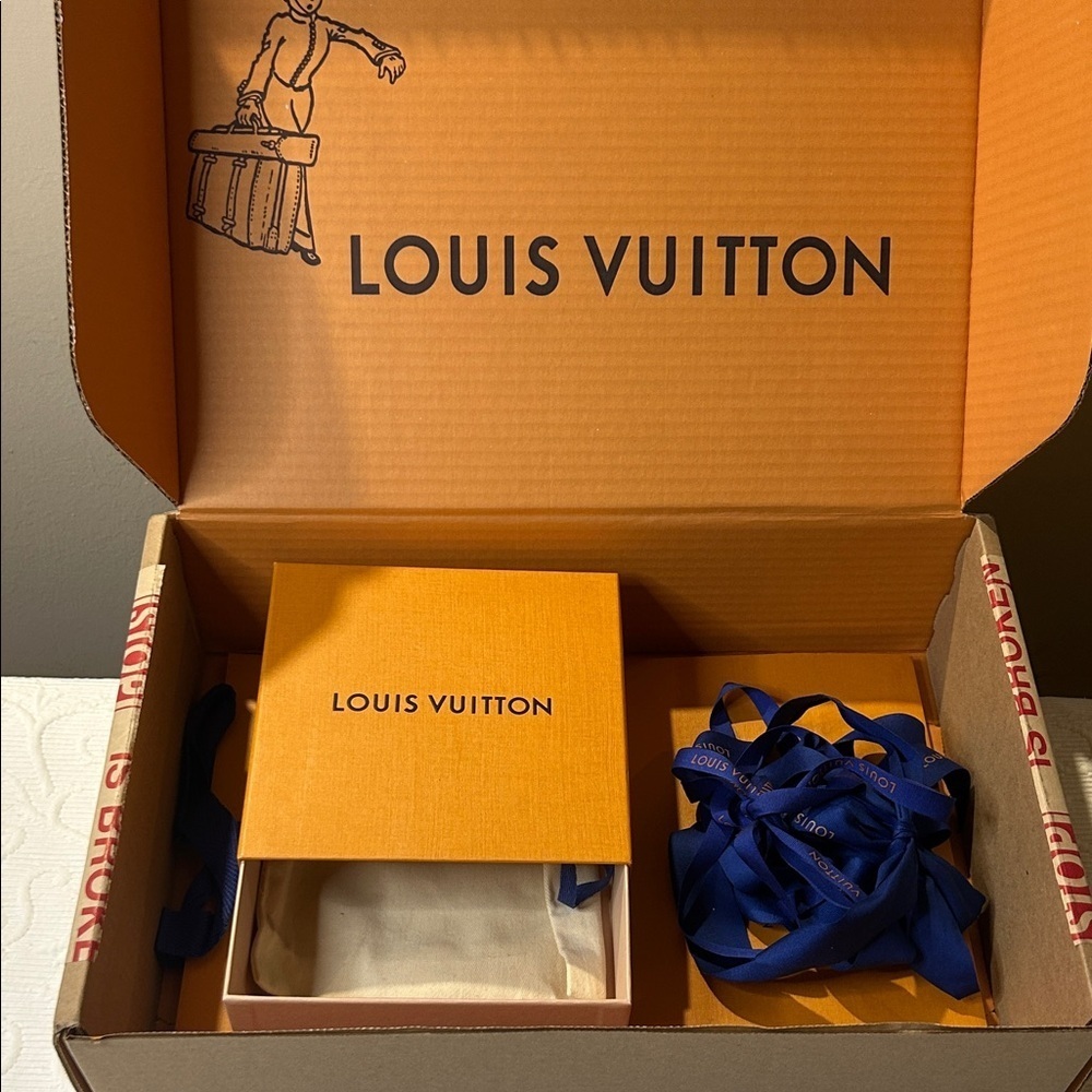 Louis Vuitton Orange Box Set with Blue Ribbon - Picture 1 of 11